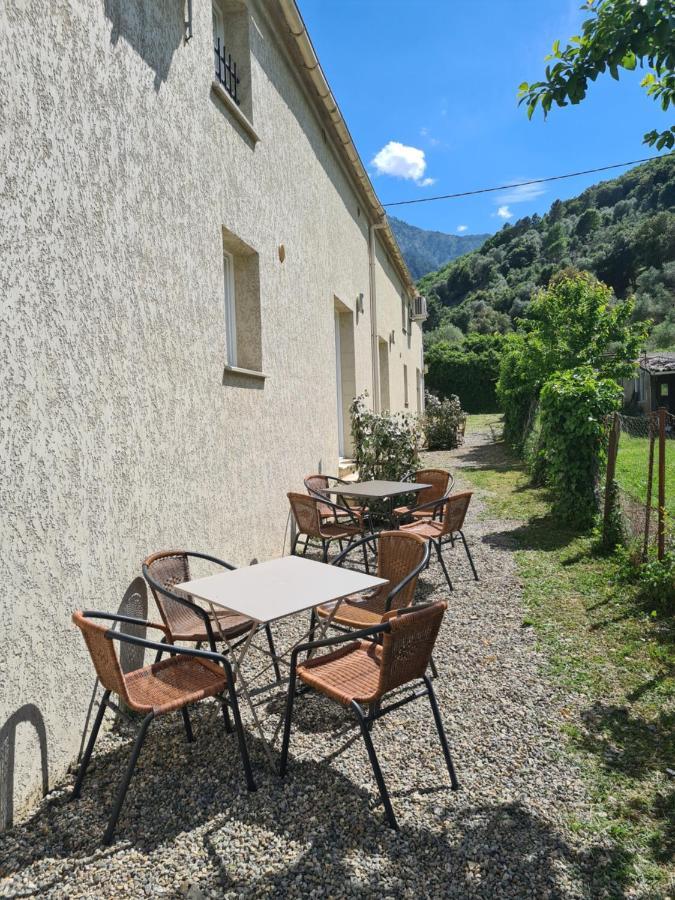 Residence E Scaravaglie Корт Экстерьер фото
