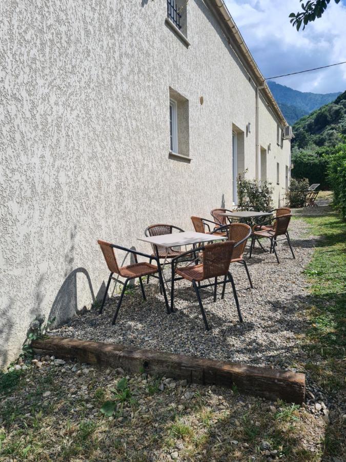 Residence E Scaravaglie Корт Экстерьер фото